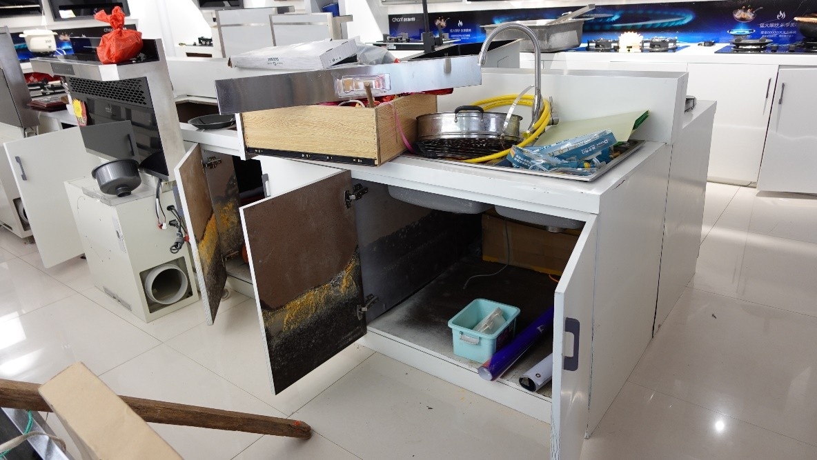 關懷，一路同行丨浙江板川電器特別行動小隊馳援臺風災區合作伙伴，開展災后重建工作